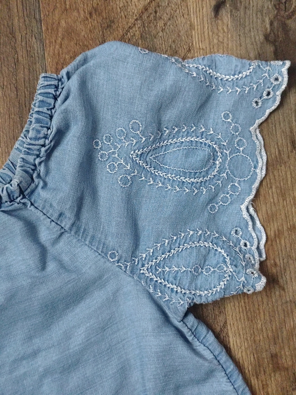 Forever 21 Light Blue Off-the-Shoulder Embroidered Top - Picture 2 of 4